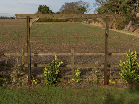 Screen Pergola, Plant Climbing Arbour - Corbel Sculpted Brace