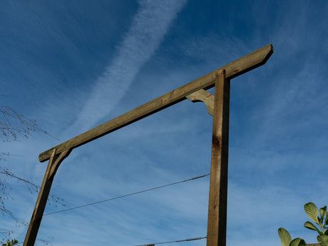 Screen Pergola, Plant Climbing Arbour - Chamfered Sculpted Brace